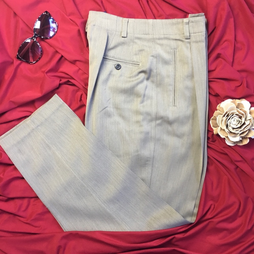 Liz Claiborne Collection Pleated Pants Size 8 NWOT